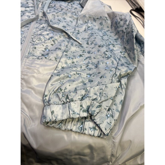 Susan Graver SG Sport Water Resistant Zip Hooded Windbreaker Blue - Picture 4 of 6